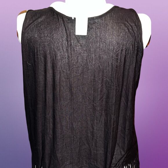 NWT Plus Size Maurices Free Spirit Tassel Sleeveless Shirt Size 2 - Picture 2 of 6